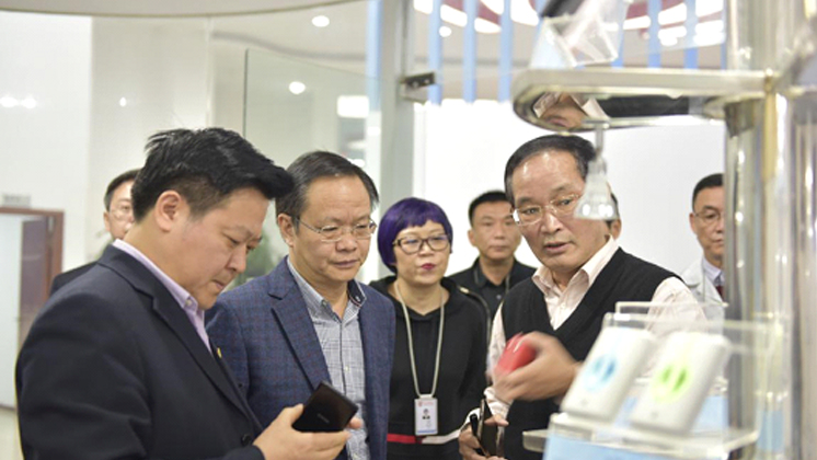 市長(zhǎng)劉志仁、農(nóng)行湖南省分行行長(zhǎng)陶偉梁來公司調(diào)研