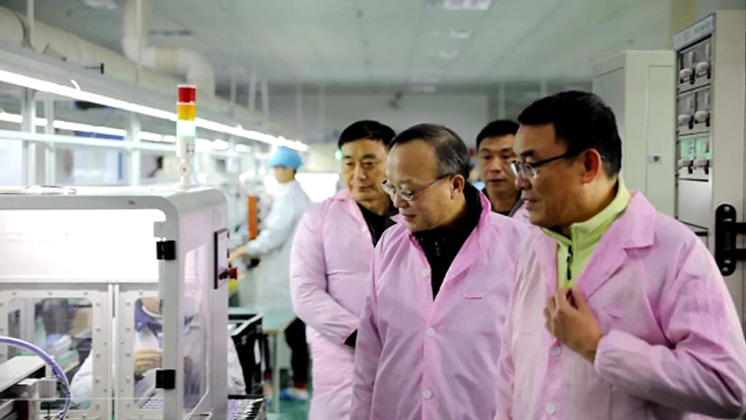 省委統(tǒng)戰(zhàn)部副部長、省政府僑辦主任丁學(xué)新一行蒞臨公司調(diào)研