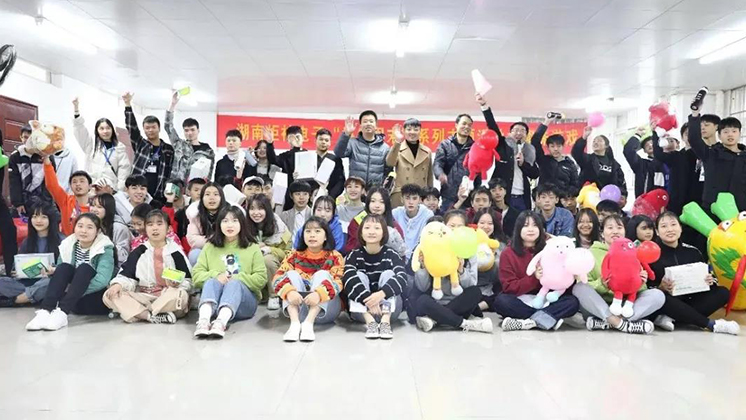 漲！漲！漲！炬神電子漲工資啦……